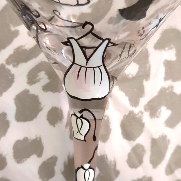 Lolita Glamour - Tini Hand Painted Martini Glass NIB - Picture 4 of 10